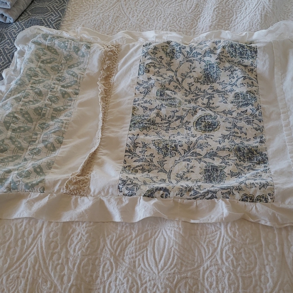 Standard shams - Picture 3 of 9